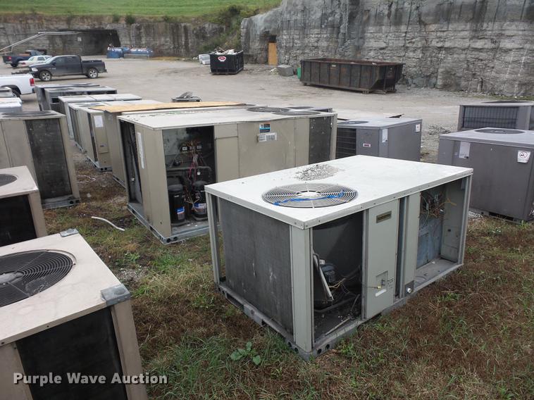 image for item DA0860 Approximately 23 air conditioners