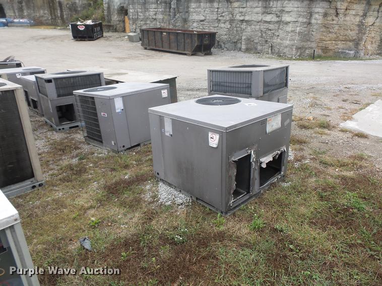 image for item DA0860 Approximately 23 air conditioners