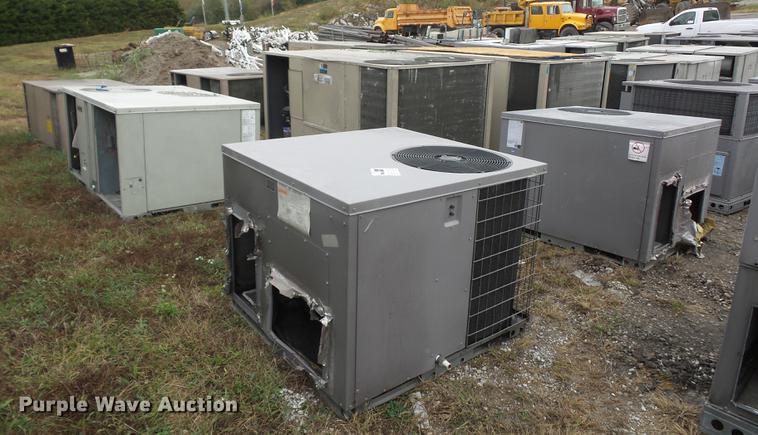 image for item DA0860 Approximately 23 air conditioners