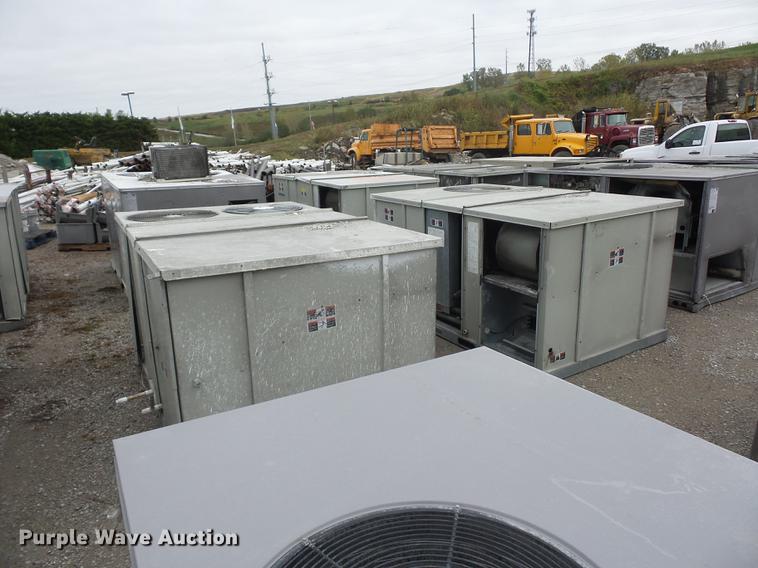 image for item DA0860 Approximately 23 air conditioners