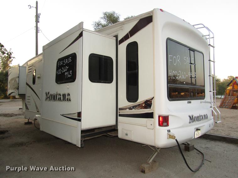 image for item DA3164 2007 Montana 3400RL camper