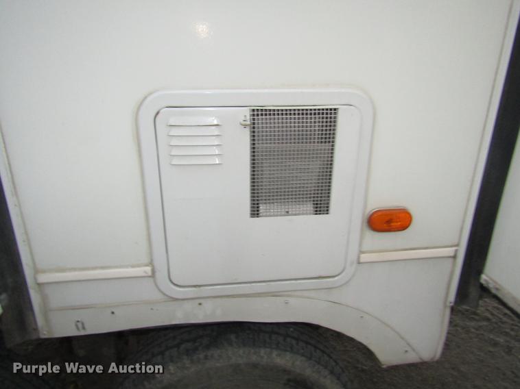 image for item DA3164 2007 Montana 3400RL camper