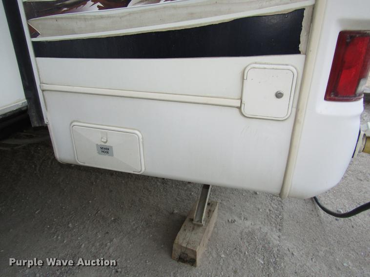 image for item DA3164 2007 Montana 3400RL camper