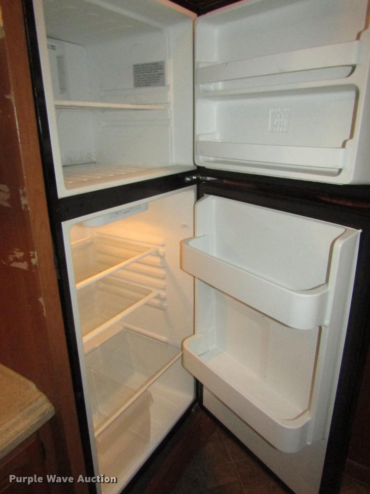 image for item DA3164 2007 Montana 3400RL camper