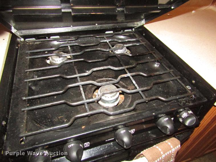 image for item DA3164 2007 Montana 3400RL camper