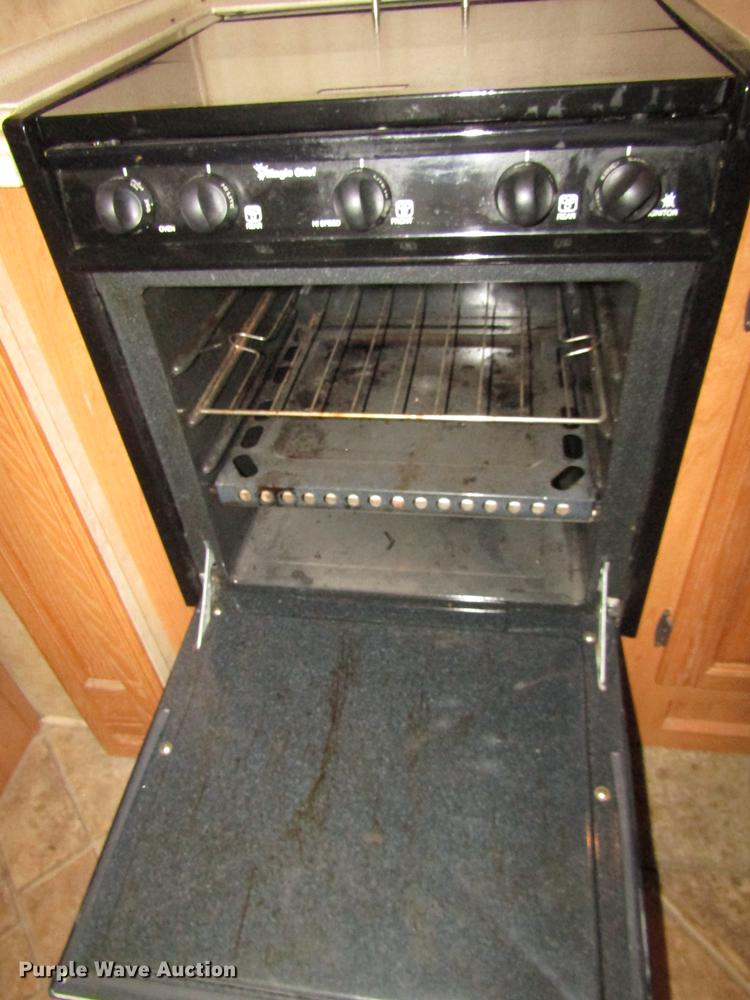 image for item DA3164 2007 Montana 3400RL camper