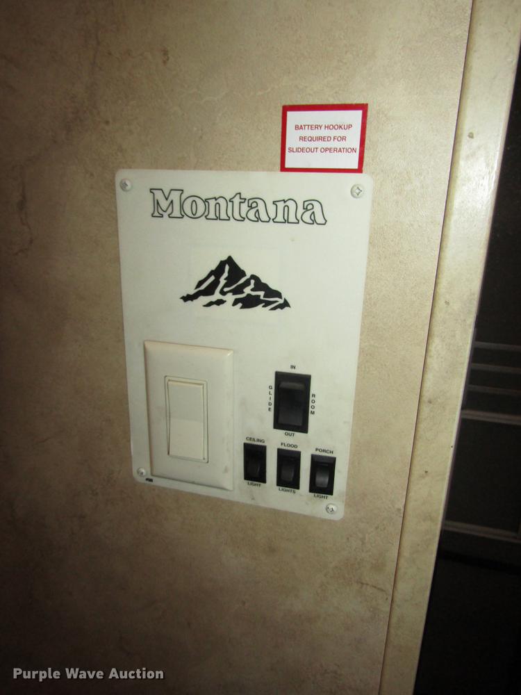 image for item DA3164 2007 Montana 3400RL camper