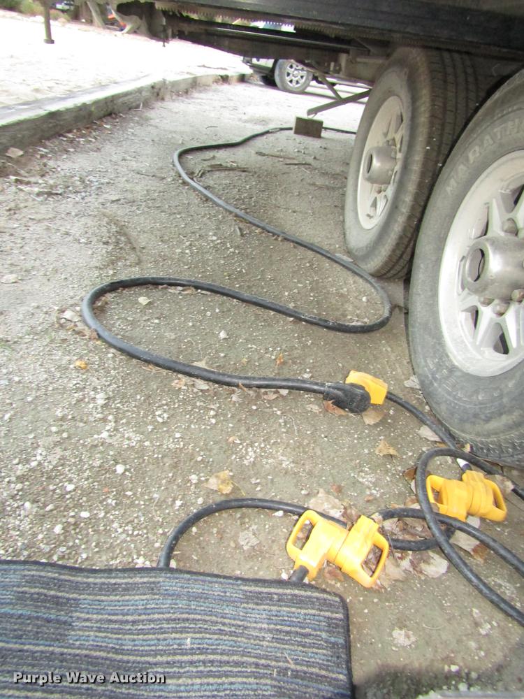 image for item DA3164 2007 Montana 3400RL camper