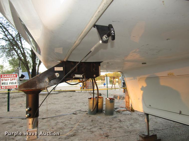 image for item DA3164 2007 Montana 3400RL camper