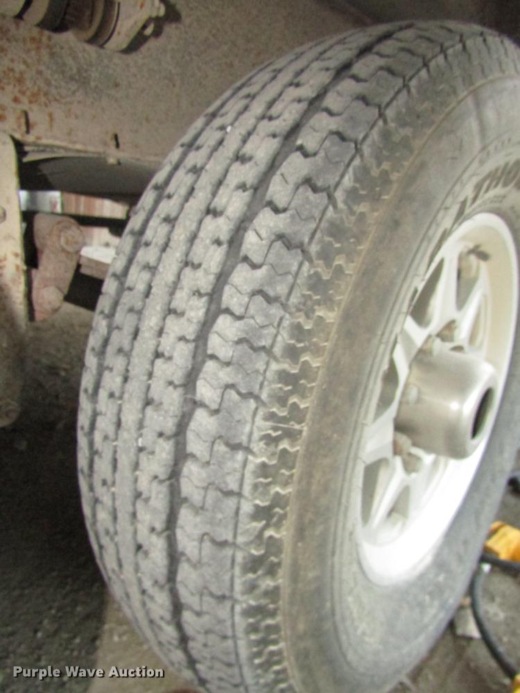 image for item DA3164 2007 Montana 3400RL camper