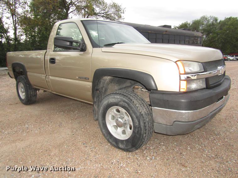image for item DA3181 2005 Chevrolet Silverado 2500HD pickup truck