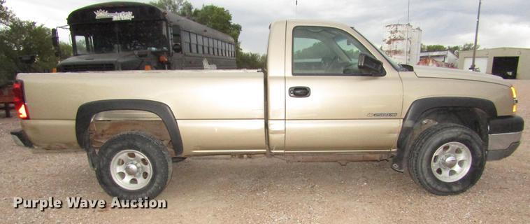 image for item DA3181 2005 Chevrolet Silverado 2500HD pickup truck