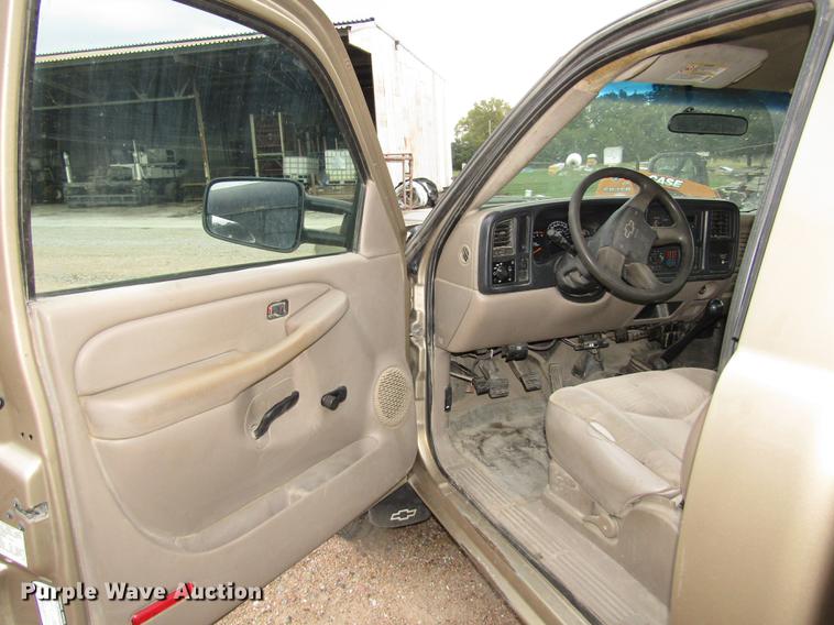 image for item DA3181 2005 Chevrolet Silverado 2500HD pickup truck