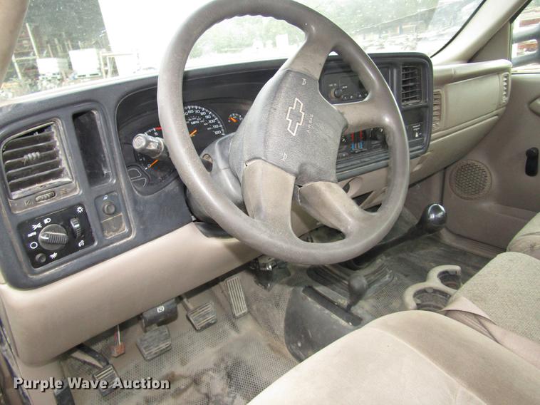 image for item DA3181 2005 Chevrolet Silverado 2500HD pickup truck