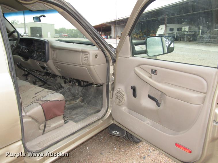 image for item DA3181 2005 Chevrolet Silverado 2500HD pickup truck