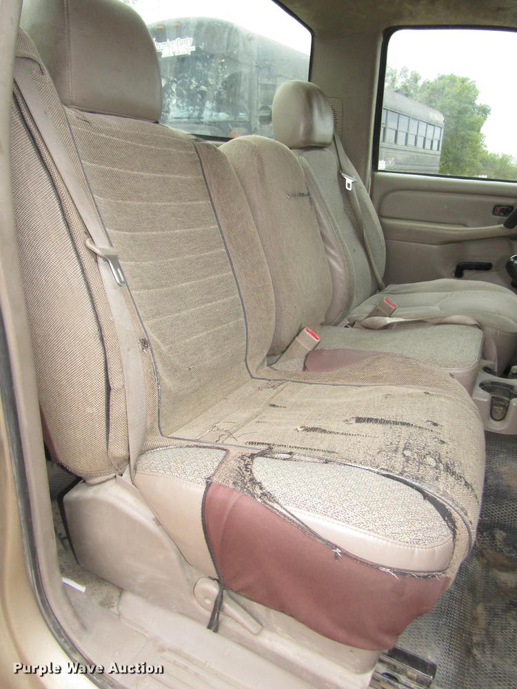 image for item DA3181 2005 Chevrolet Silverado 2500HD pickup truck