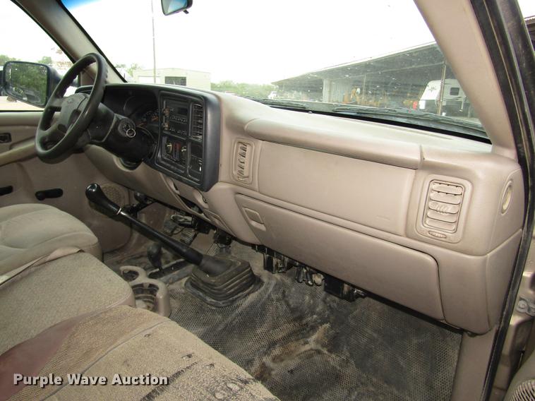 image for item DA3181 2005 Chevrolet Silverado 2500HD pickup truck