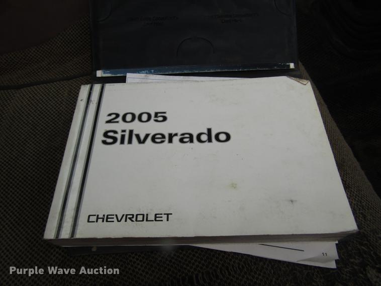 image for item DA3181 2005 Chevrolet Silverado 2500HD pickup truck