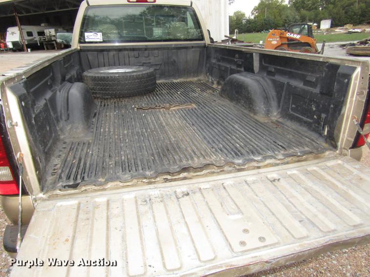 image for item DA3181 2005 Chevrolet Silverado 2500HD pickup truck