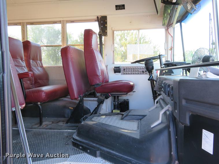 image for item DA5636 2000 Blue Bird TC2000 school bus