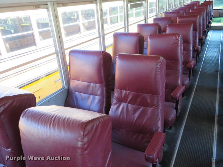 image for item DA5636 2000 Blue Bird TC2000 school bus