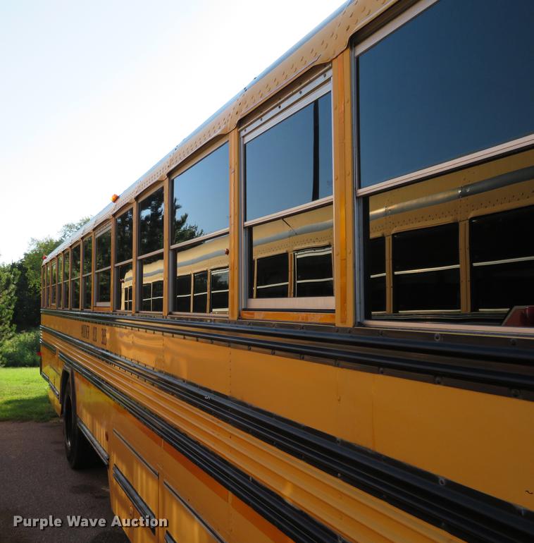 image for item DA5636 2000 Blue Bird TC2000 school bus