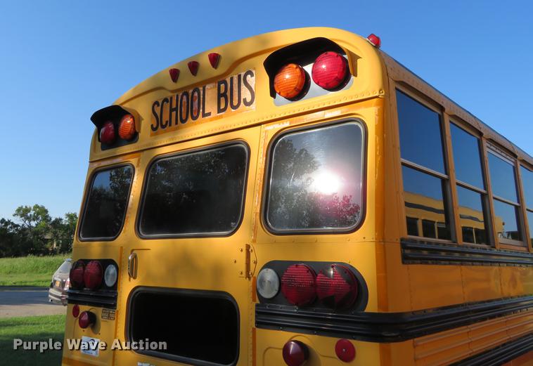 image for item DA5636 2000 Blue Bird TC2000 school bus