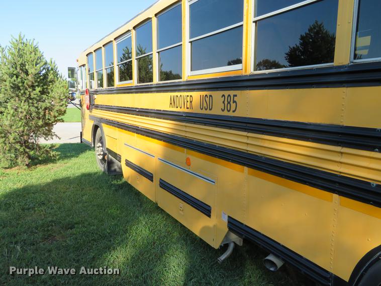 image for item DA5636 2000 Blue Bird TC2000 school bus