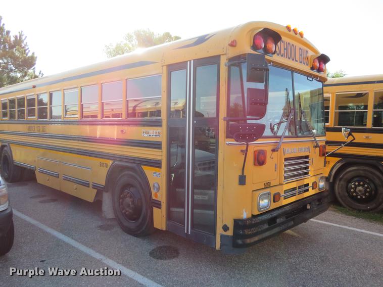 image for item DA5637 2000 Blue Bird TC2000 school bus