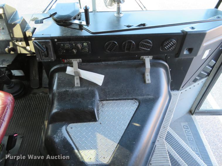 image for item DA5637 2000 Blue Bird TC2000 school bus