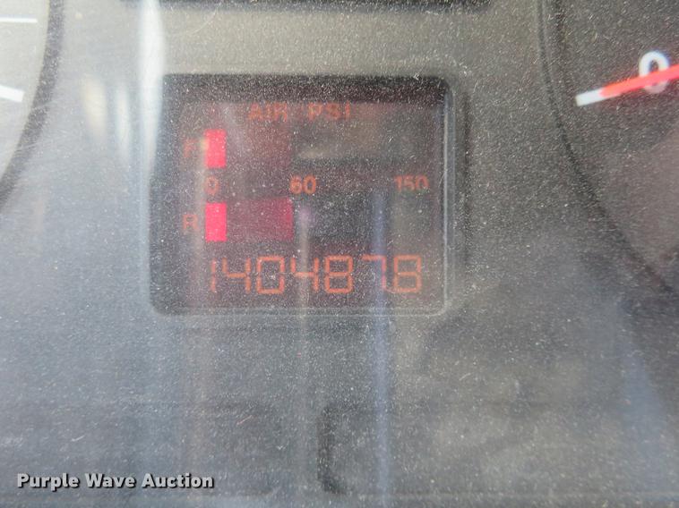 image for item DA5637 2000 Blue Bird TC2000 school bus