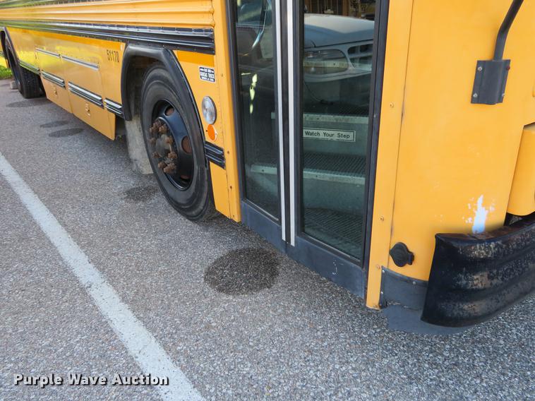 image for item DA5637 2000 Blue Bird TC2000 school bus