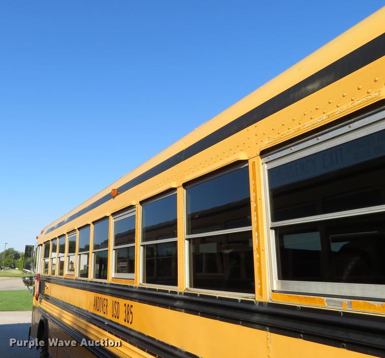 image for item DA5637 2000 Blue Bird TC2000 school bus