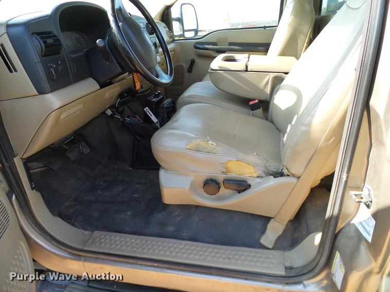 image for item DA6875 2006 Ford F250 Super Duty pickup truck