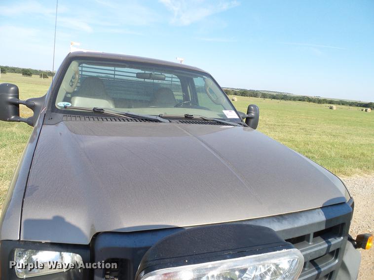 image for item DA6875 2006 Ford F250 Super Duty pickup truck