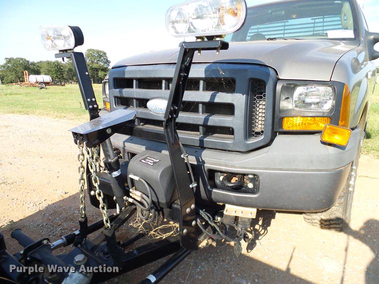 image for item DA6875 2006 Ford F250 Super Duty pickup truck