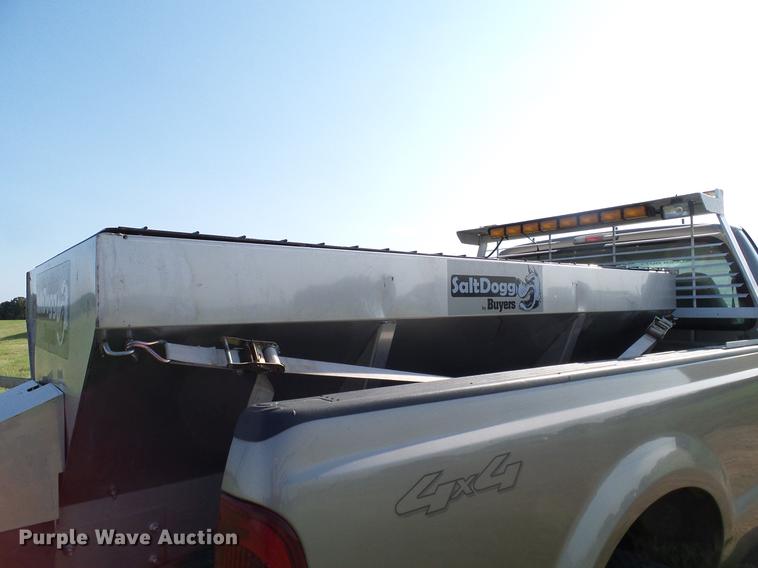 image for item DA6875 2006 Ford F250 Super Duty pickup truck