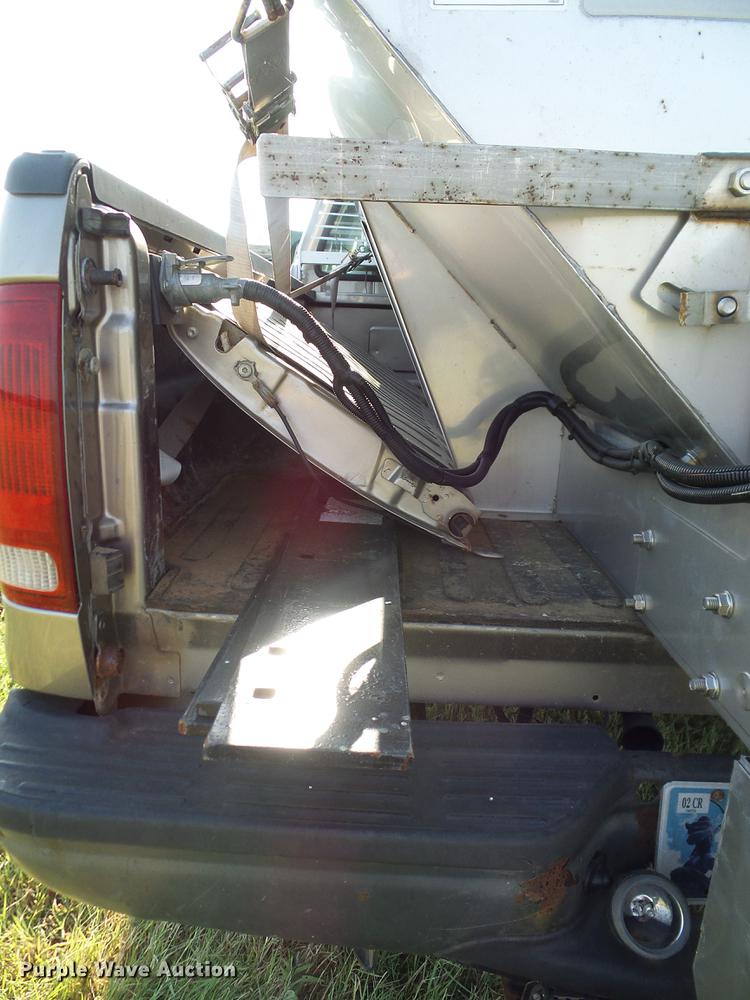 image for item DA6875 2006 Ford F250 Super Duty pickup truck