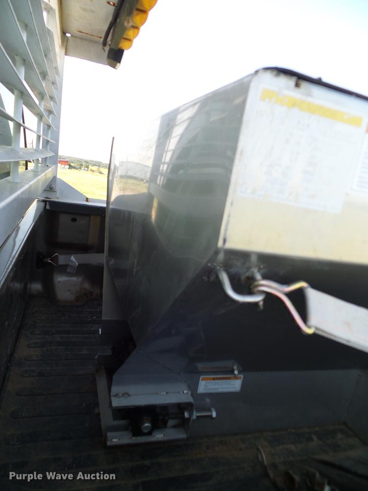 image for item DA6875 2006 Ford F250 Super Duty pickup truck