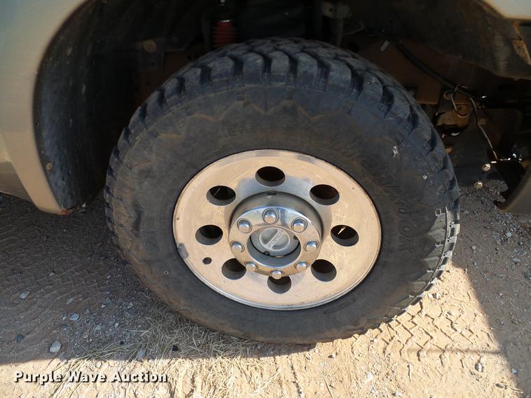 image for item DA6875 2006 Ford F250 Super Duty pickup truck