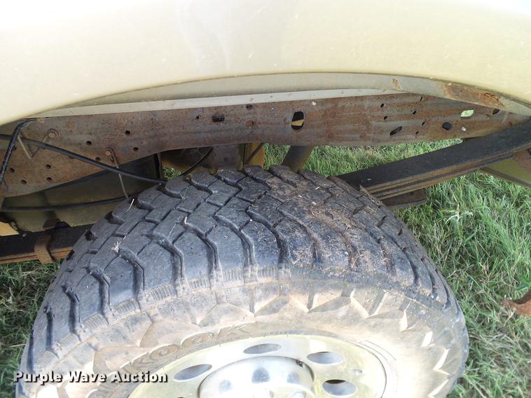 image for item DA6875 2006 Ford F250 Super Duty pickup truck