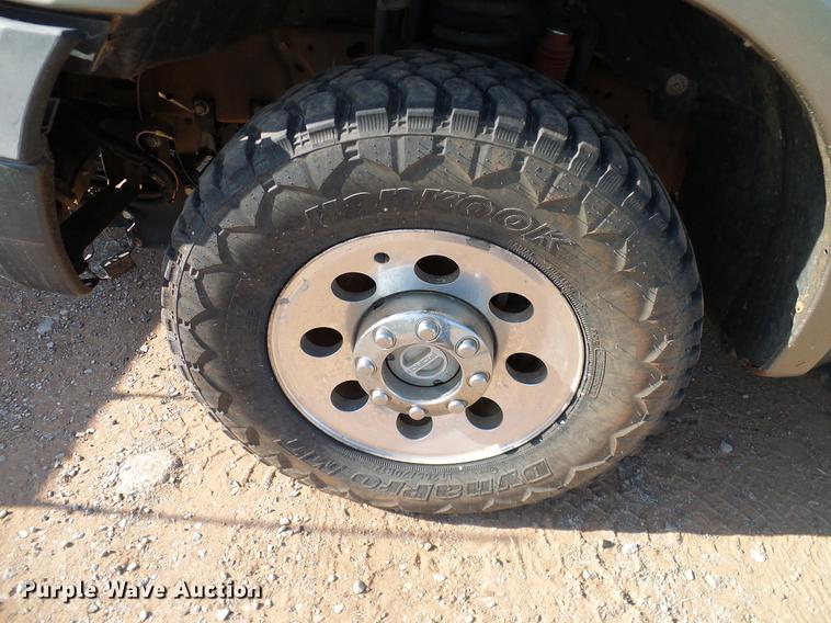 image for item DA6875 2006 Ford F250 Super Duty pickup truck