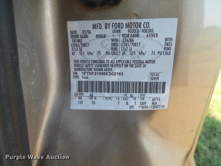 image for item DA6875 2006 Ford F250 Super Duty pickup truck