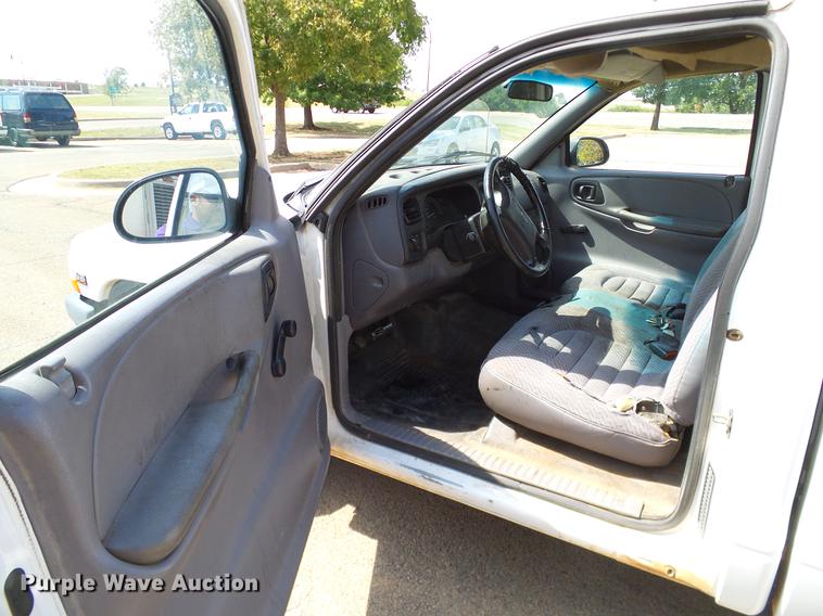 image for item DA6892 1999 Dodge Dakota pickup truck