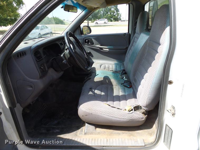 image for item DA6892 1999 Dodge Dakota pickup truck