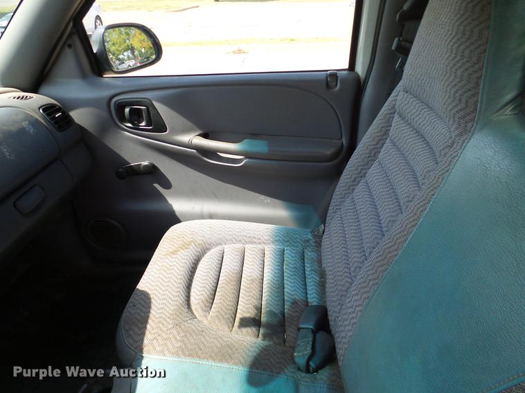 image for item DA6892 1999 Dodge Dakota pickup truck