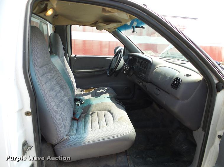 image for item DA6892 1999 Dodge Dakota pickup truck