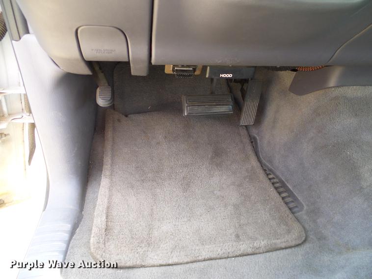 image for item DA6896 1999 Dodge Dakota Club Cab pickup truck