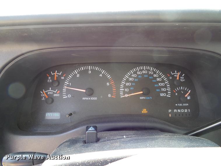 image for item DA6896 1999 Dodge Dakota Club Cab pickup truck