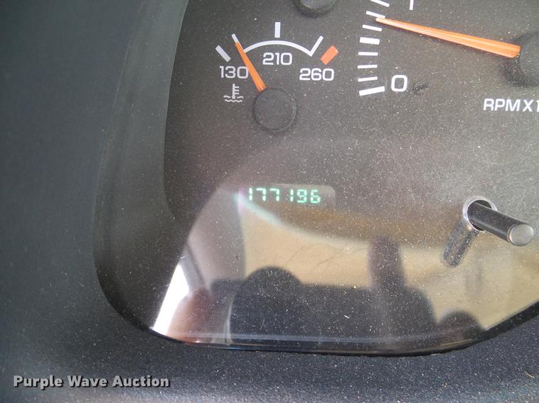 image for item DA6896 1999 Dodge Dakota Club Cab pickup truck